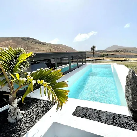 Apartamento 5, Wifi, Con Banera De Hidromasaje, Acceso A La Piscina Y Jacuzzi * Tinajo