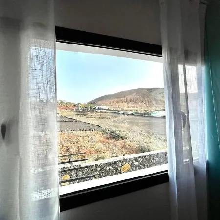 Apartamento 5, Wifi, Con Banera De Hidromasaje, Acceso A La Piscina Y Jacuzzi * Tinajo