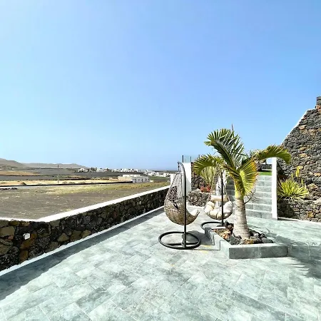 Apartment Apartamento 5, Wifi, Con Banera De Hidromasaje, Acceso A La Piscina Y Jacuzzi Tinajo